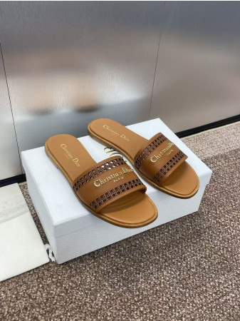 UA Dior D-Lane Slide