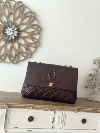 Chanel shoulder chain bag 33x11x23cm