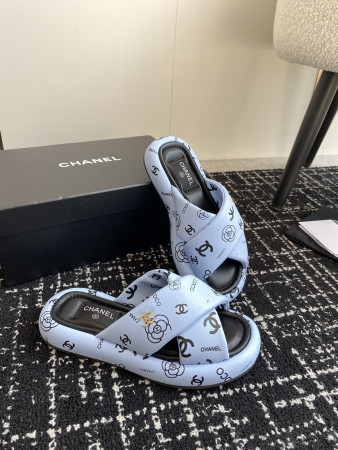 UA CHANEL SLIPPERS