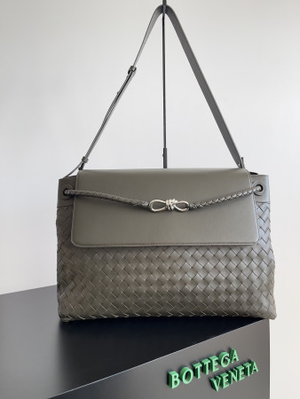 Bottega Veneta Large Andiamo Messenger 43x32x20cm