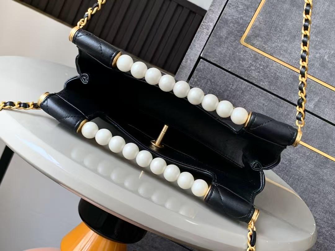 Chanel Small Shopping Bag AS5413 17x22x8cm