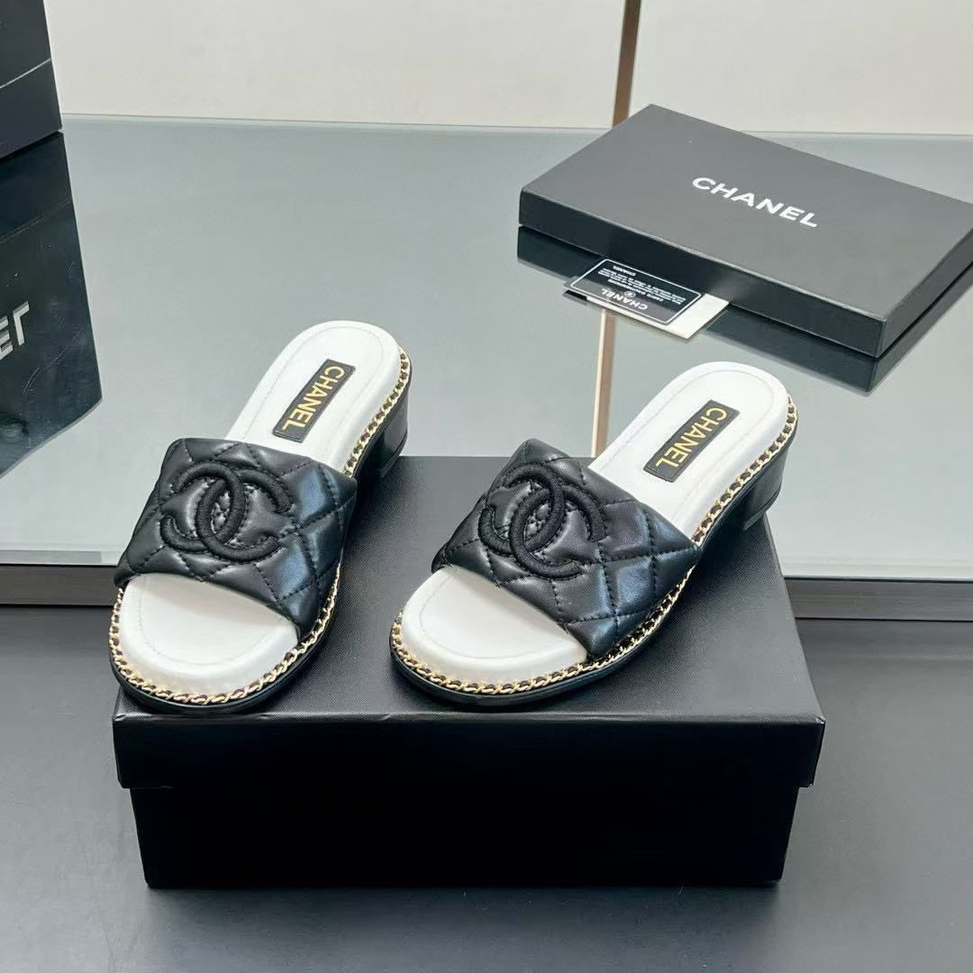 UA Chanel mules