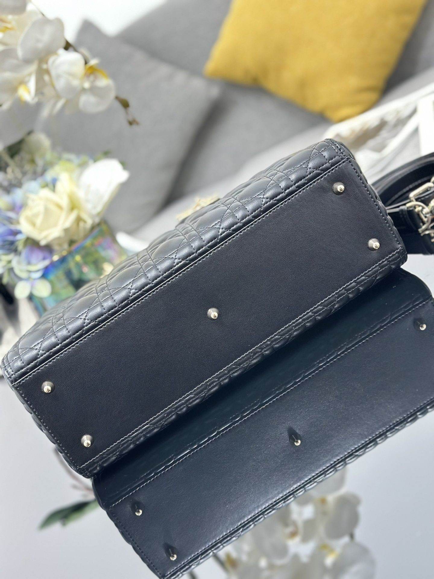 Dior Lady Bag 32 x 25 x 11cm