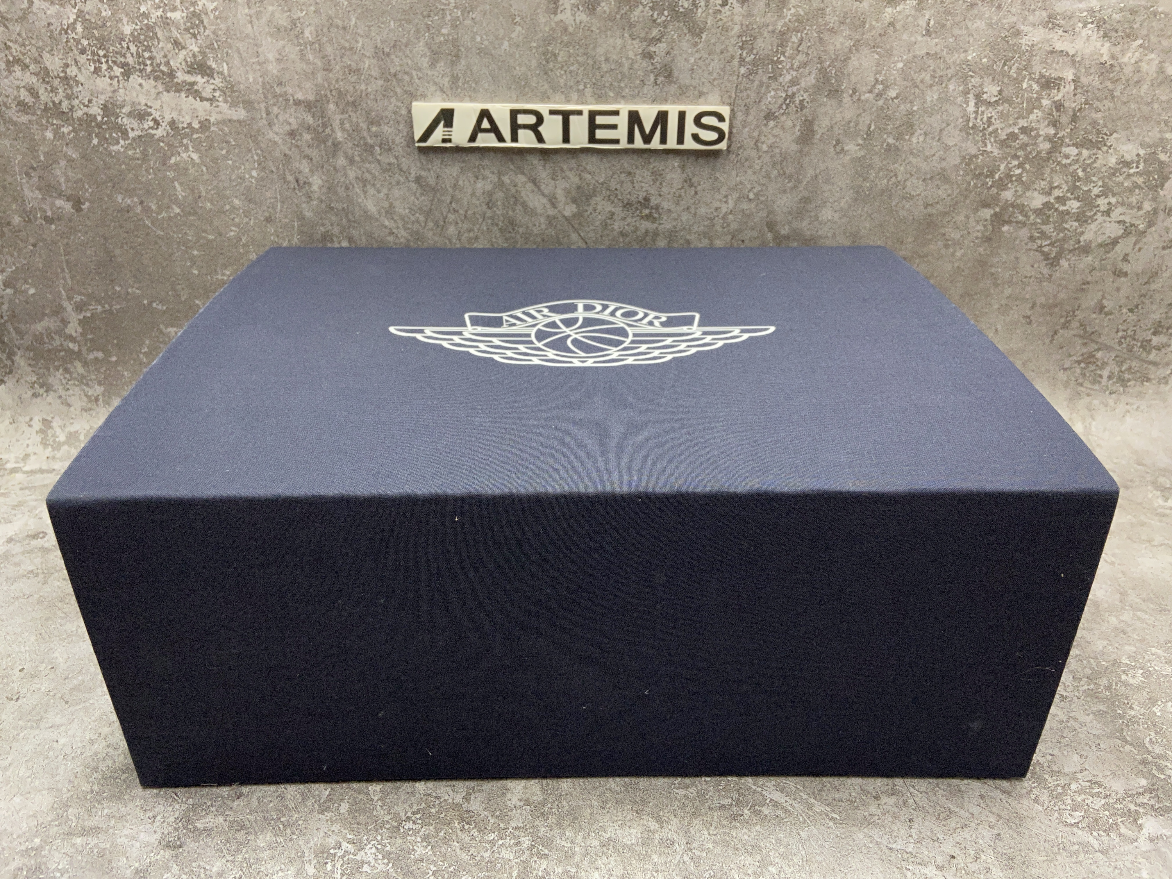 Air Jordan 1 Retro High Dior (Blue Box Version)