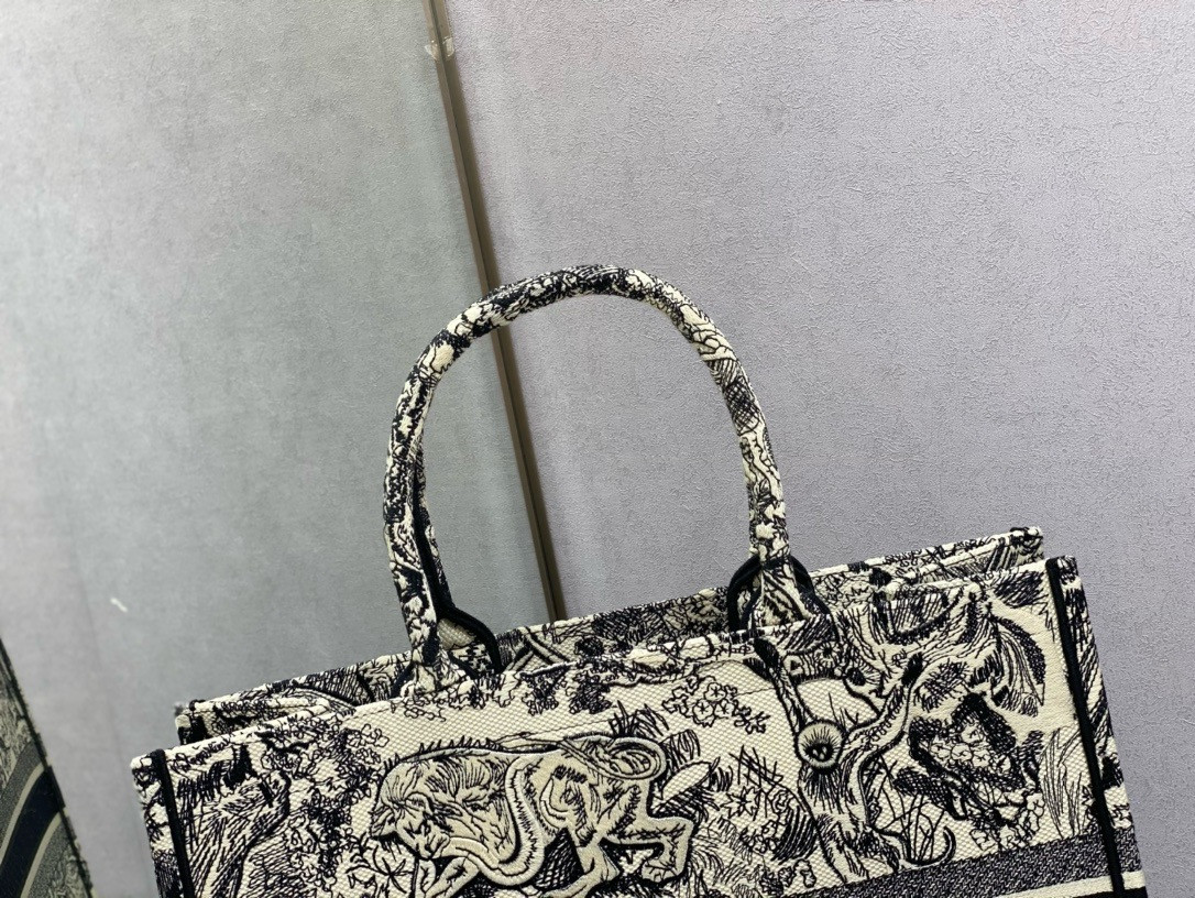 LARGE DIOR BOOK TOTE Ecru and Blue Toile de Jouy Embroidery 16.5 x 14 x 7.5 inches