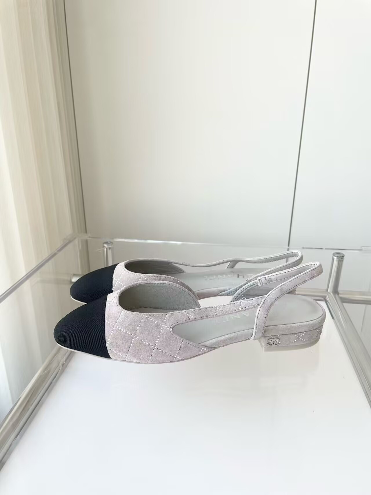 UA CHANEL SLINGBACKS FLAT