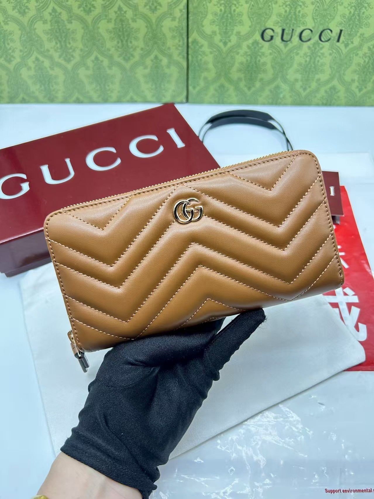 Gucci GG Marmont zip around wallet 19x10.5x2cm