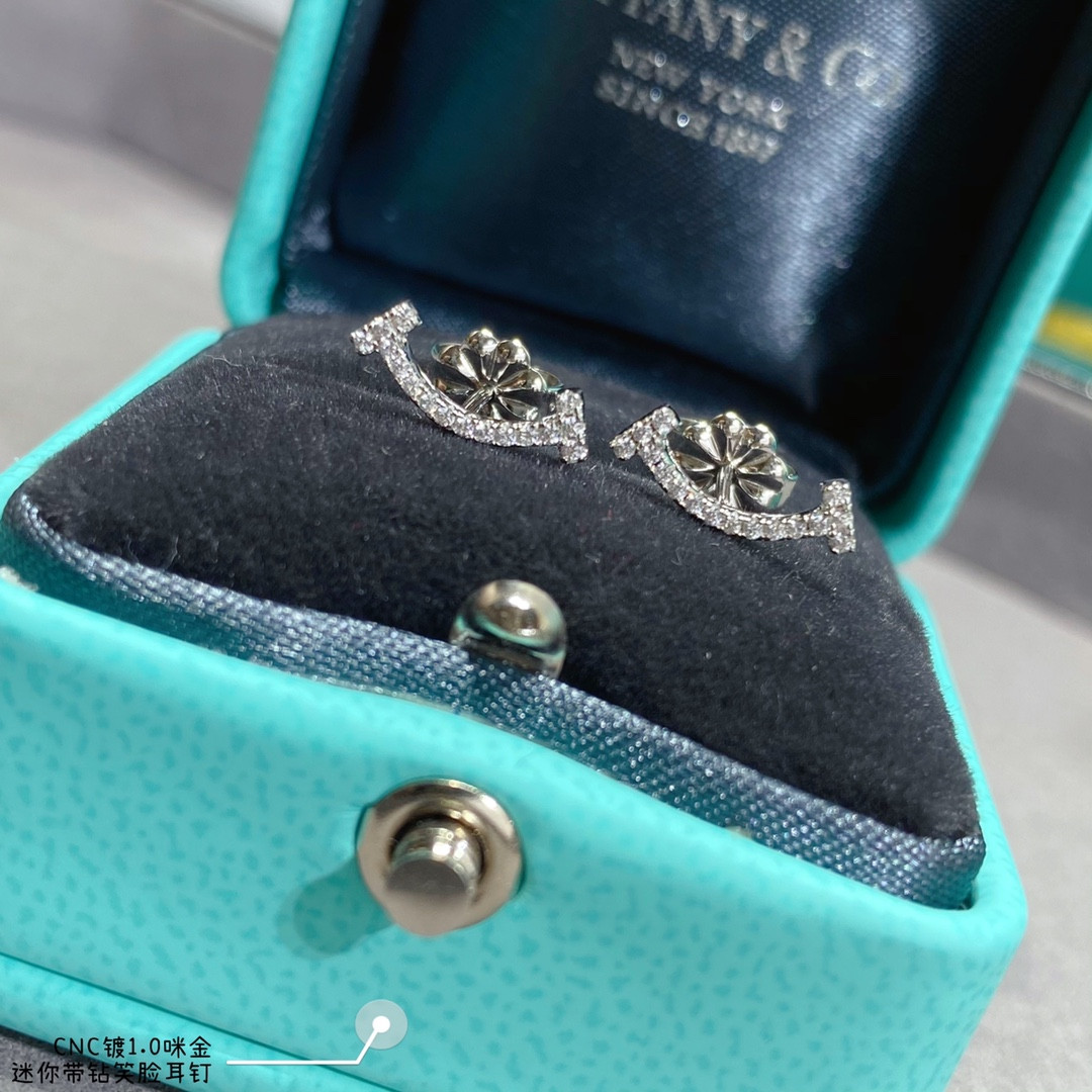 Tiffany & Co. Mini Smile With diamond Stud Earrings