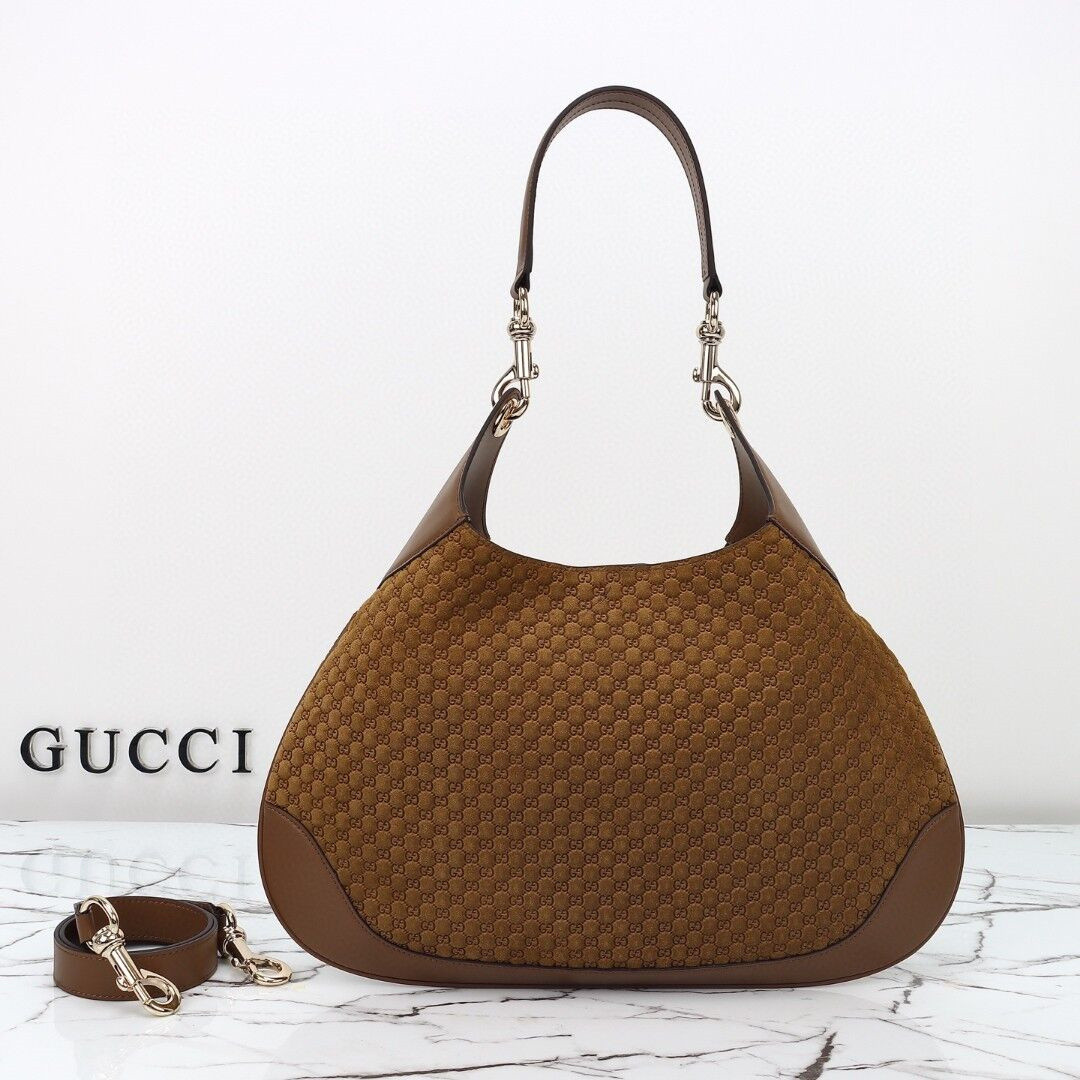 Gucci B Shoulder Bag 42x 36x 2cm