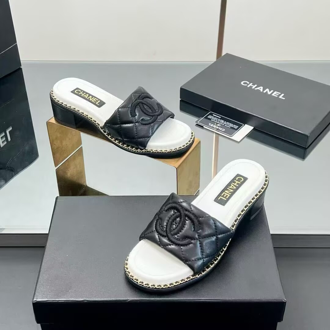 UA Chanel mules
