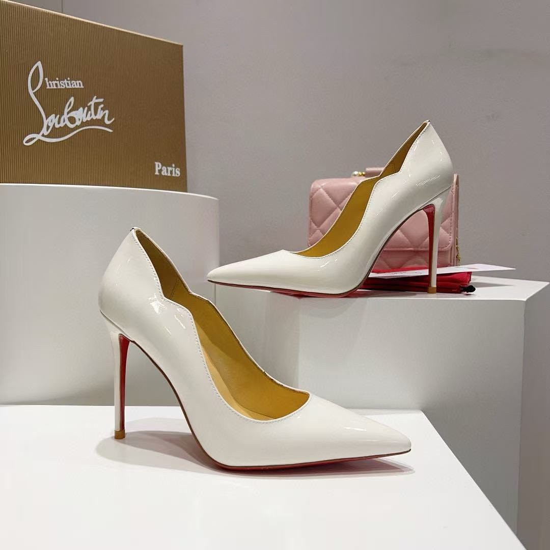 UA Christian Louboutin Hot Chick 10cm Heel