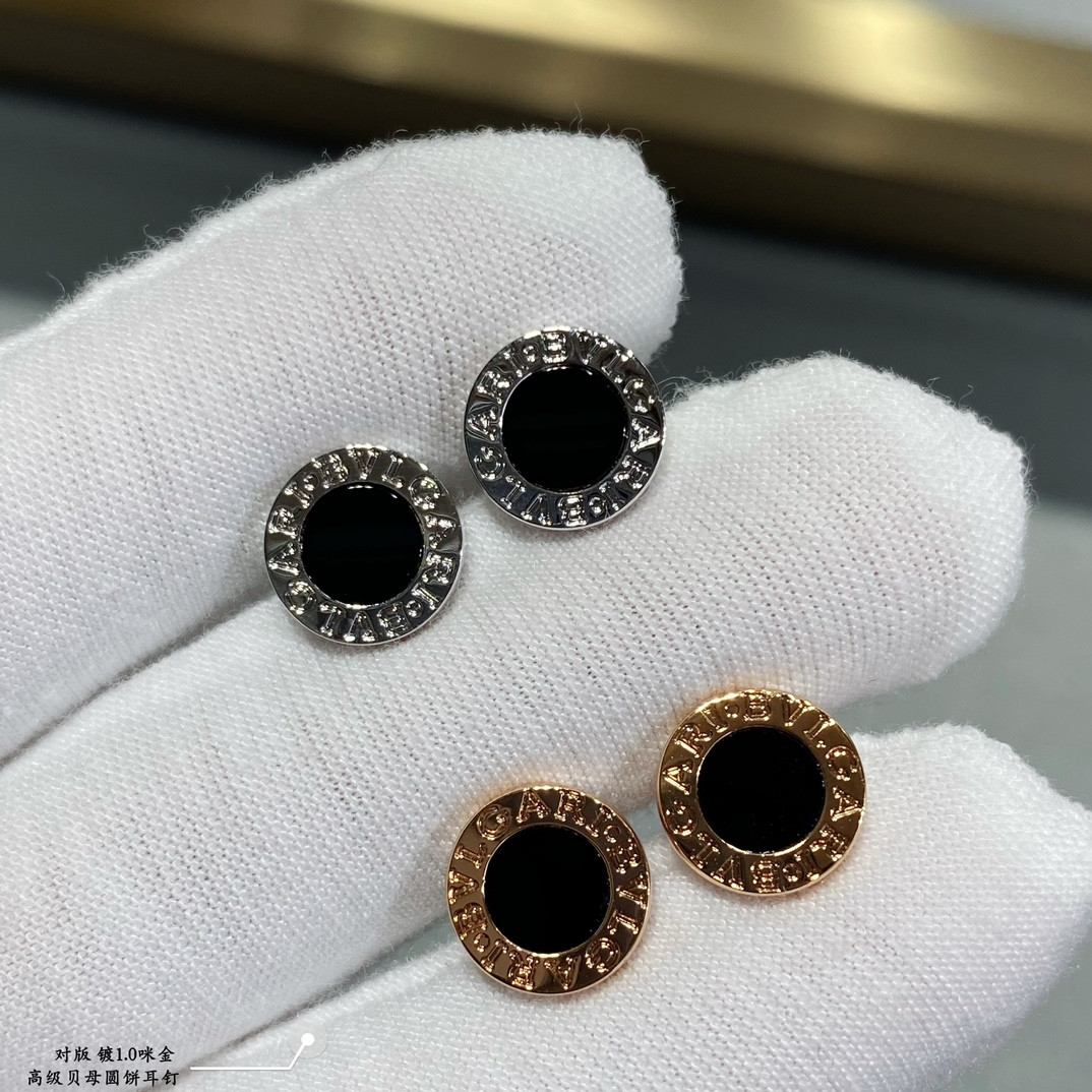 Bvlgari Round Cake Earrings