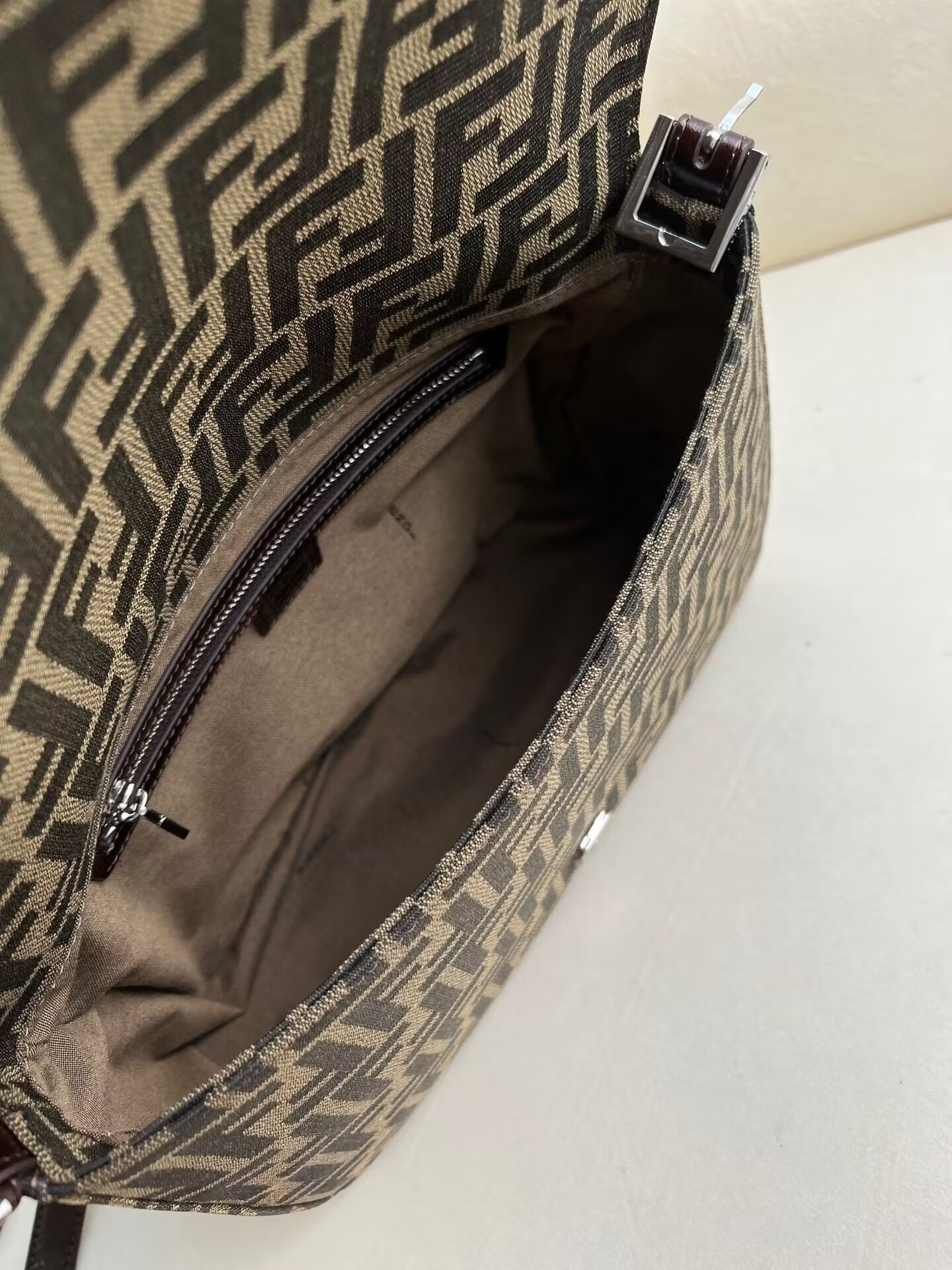 Fendi Zucca Pattern Mamma Bucket Shoulder Bag 29x21x11cm