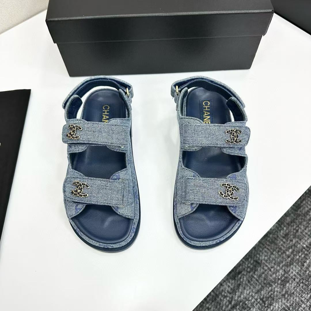 UA Chanel Slides
