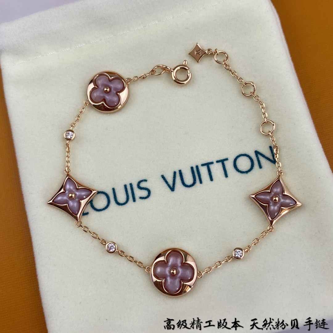Louis Vuitton Four-Flower Natural Pink Shell Bracelet