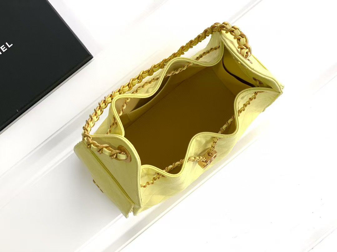 CHANEL 25C Bucket Bag 26x30x14cm