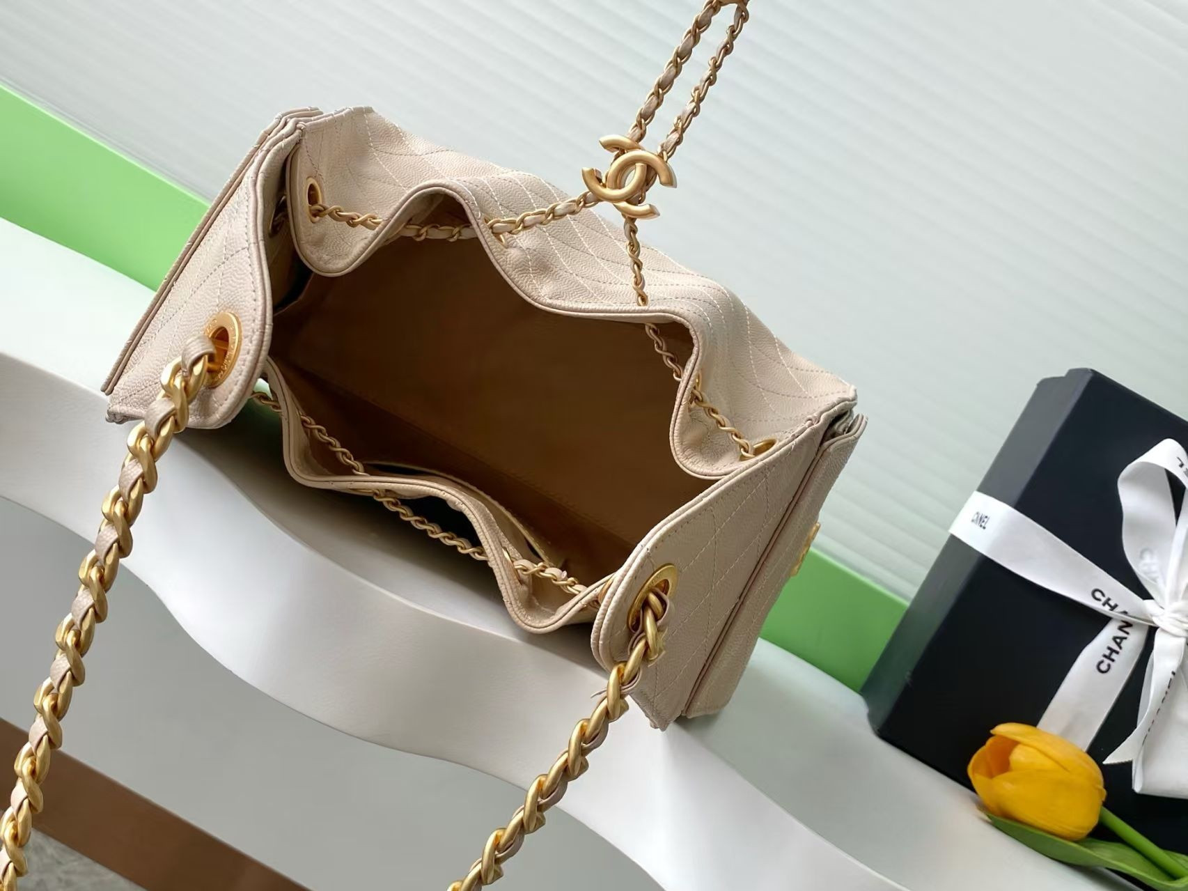 CHANEL 25C Bucket Bag 26x30x14cm