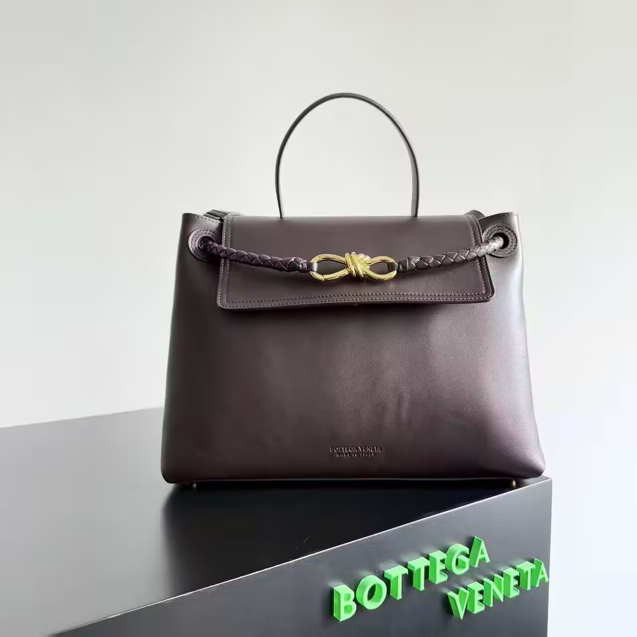 Bottega Veneta Medium Ciao Ciao 34x26x15cm