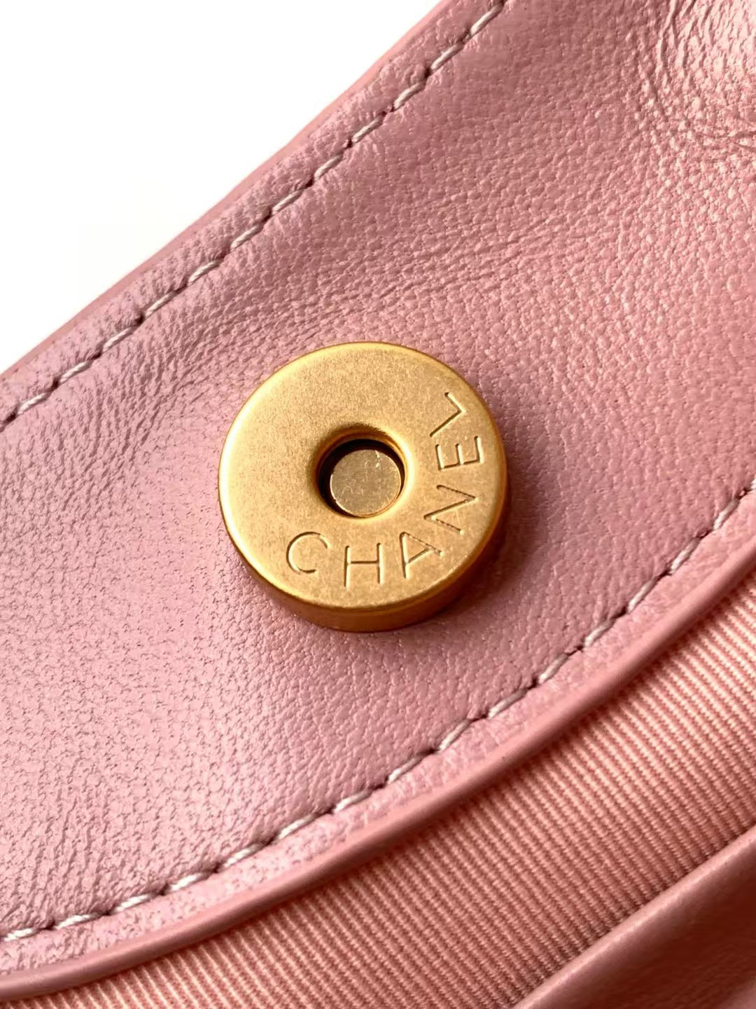 CHANEL 31 NANO CHAIN Bag AS3656 20x17.5x4cm