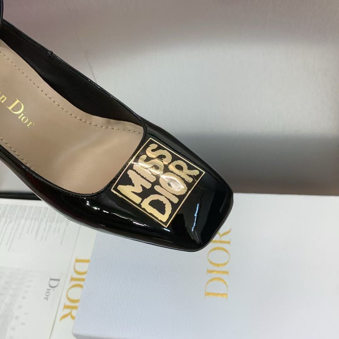 UA Dior Miss Dior Graffiti Pump