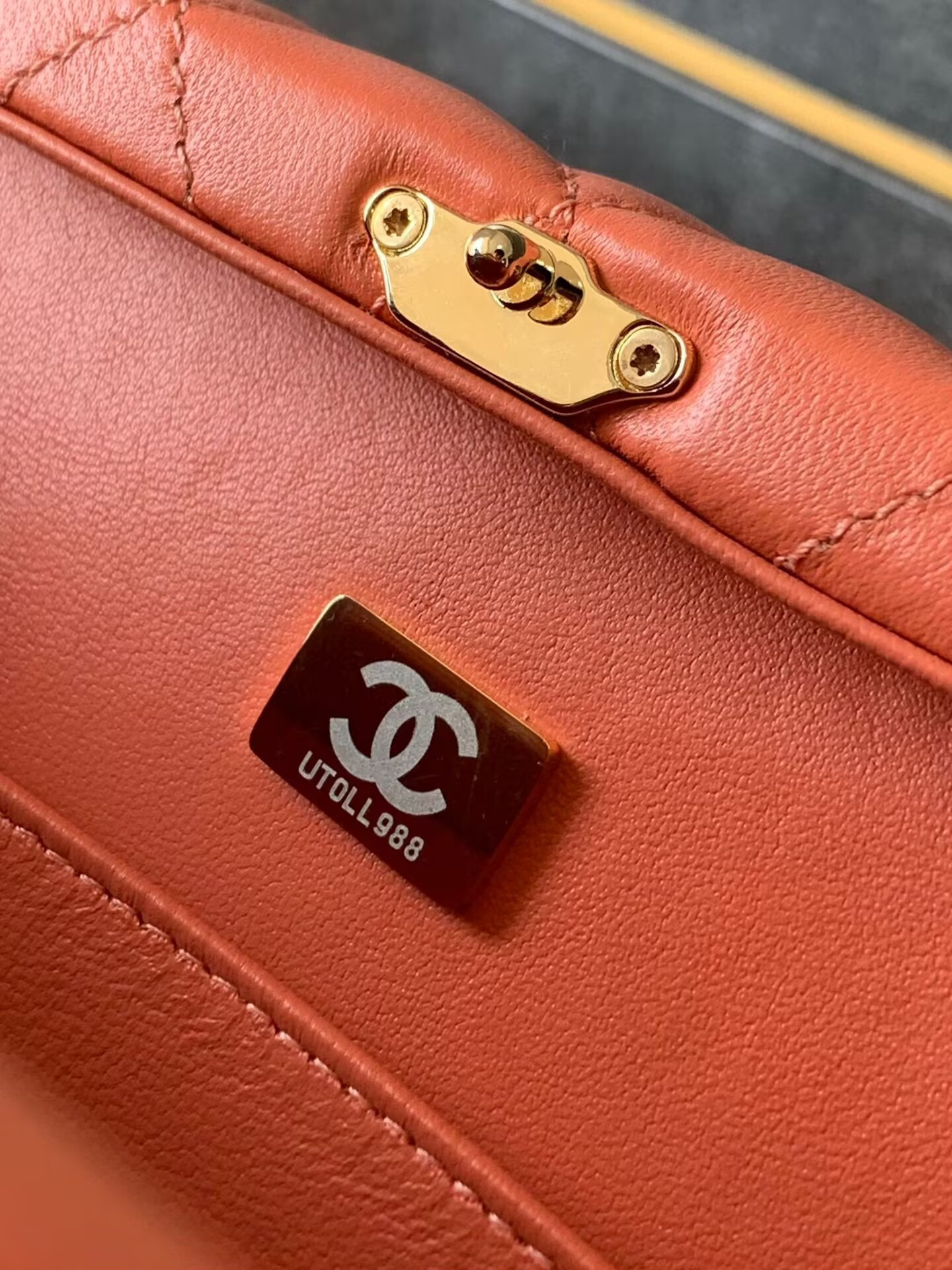 Chanel Box bag 15x22x7.5cm