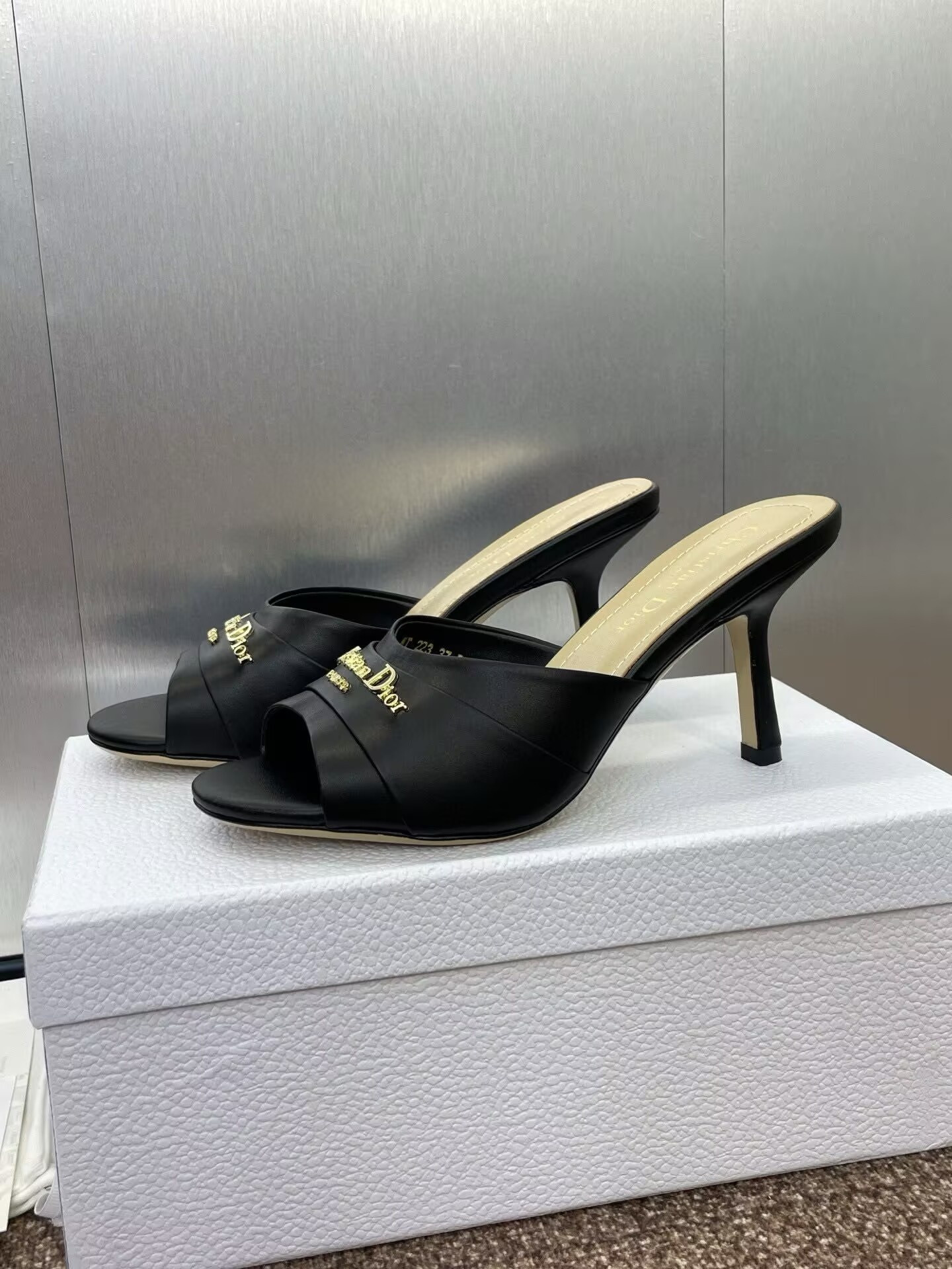 UA Dior Heeled Slide