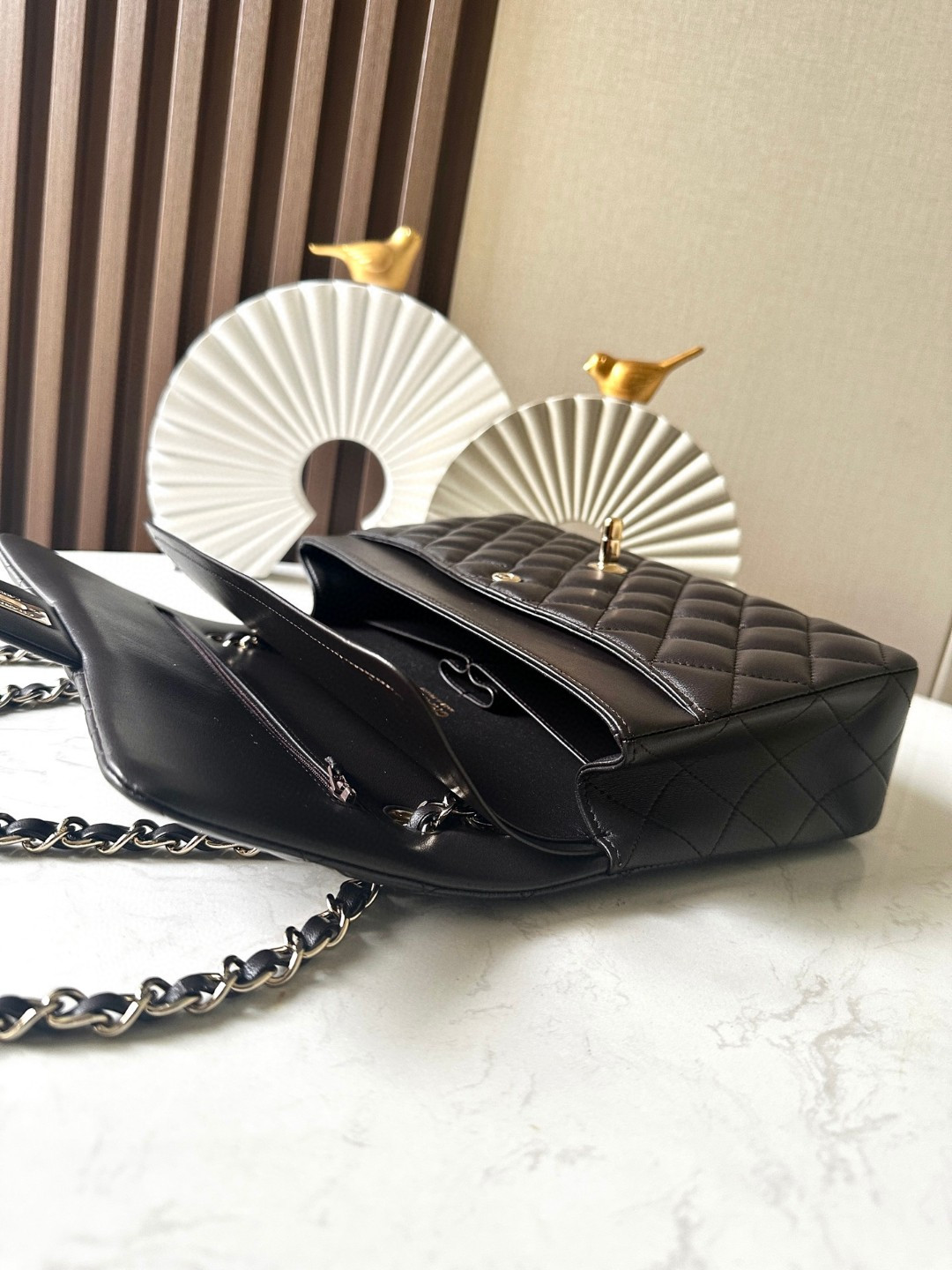 CHANEL CLASSIC HANDBAG Gold Metal 15.5×25.5×6.5cm