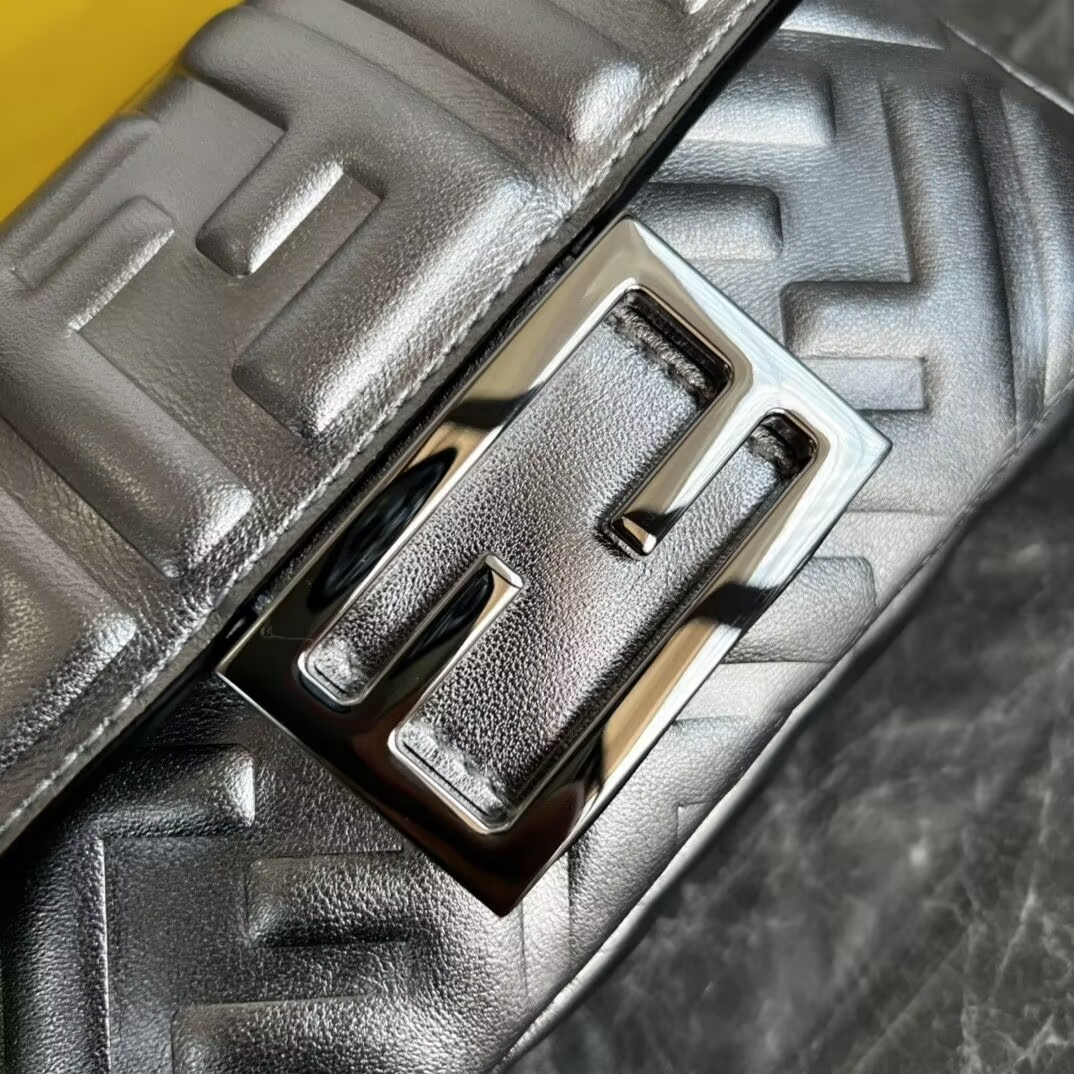 FENDI Baguette Phone Pouch Craquelé silver leather pouch 19x5x12cm