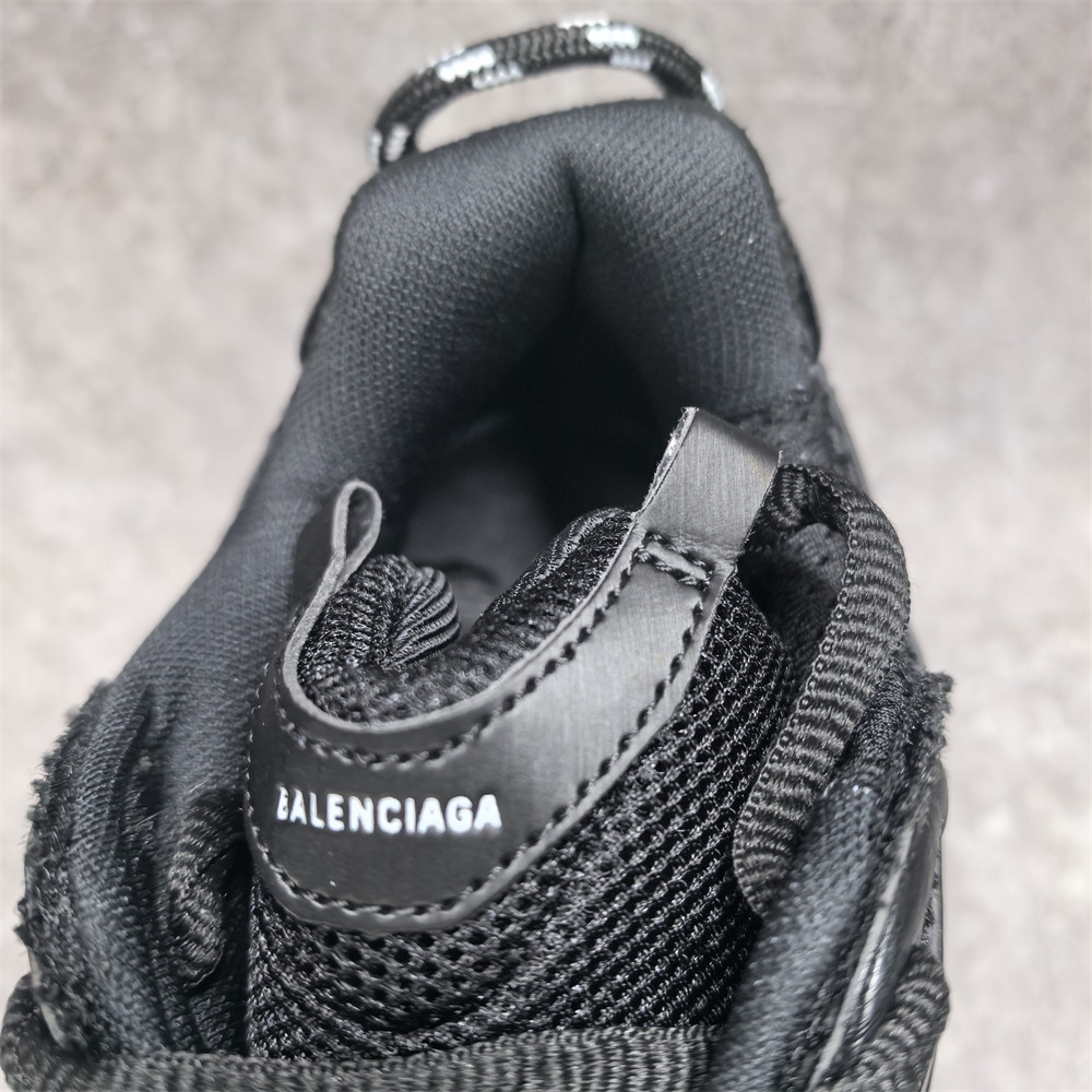UA Balenciaga Runner Sneaker