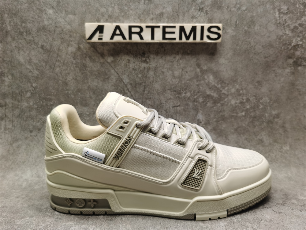 UA LV Trainer Sneaker