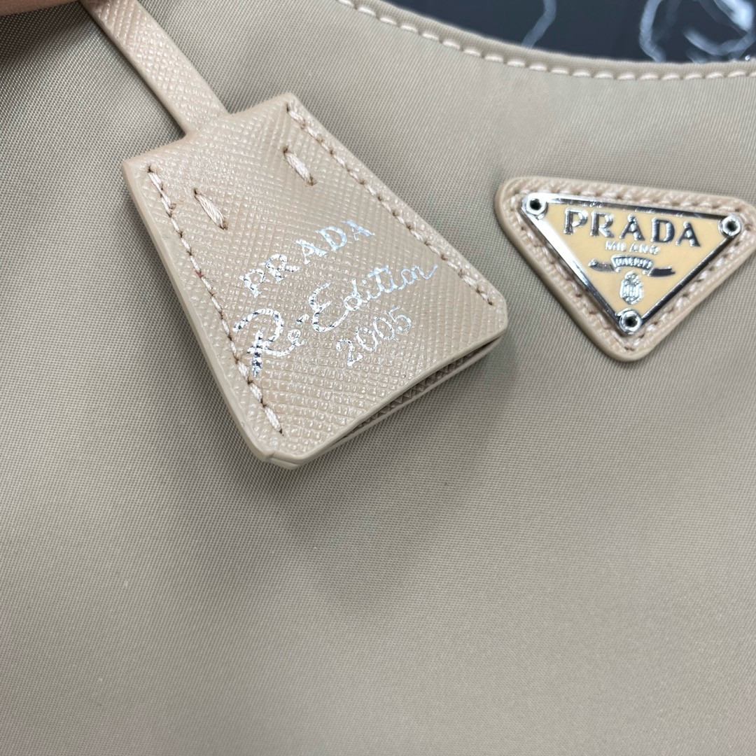Prada Re-Edition 2005 Re-Nylon bag