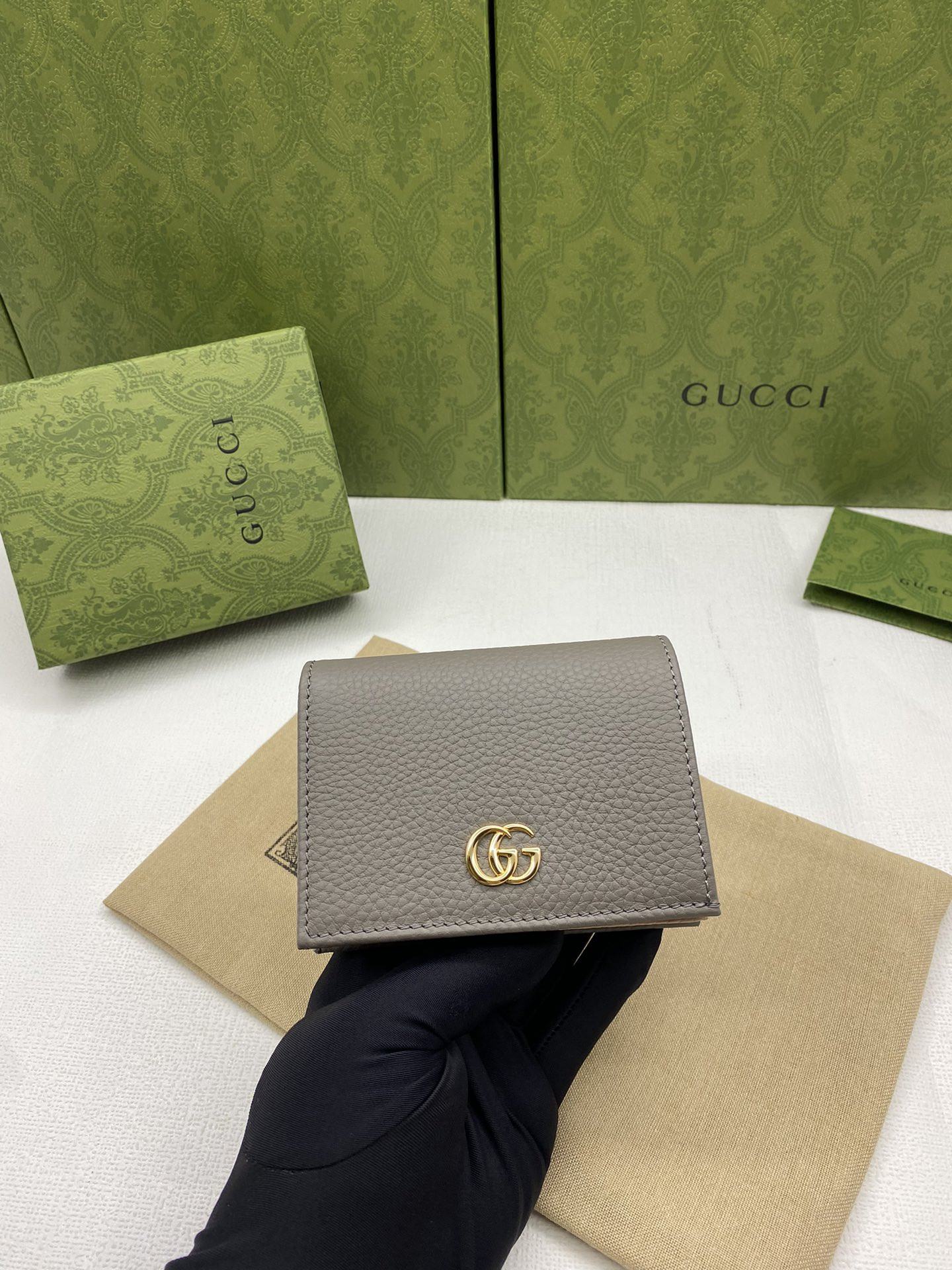 GUCCI HUHU card wallet 11x8.5x3cm