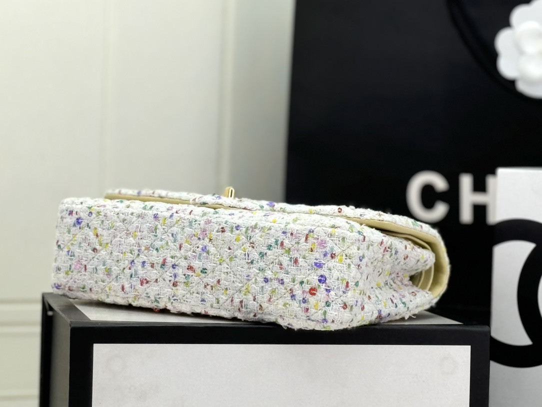 CHANEL MINI CLASSIC 11.12 HANDBAG 25 15.5 × 25.5 × 6.5 cm