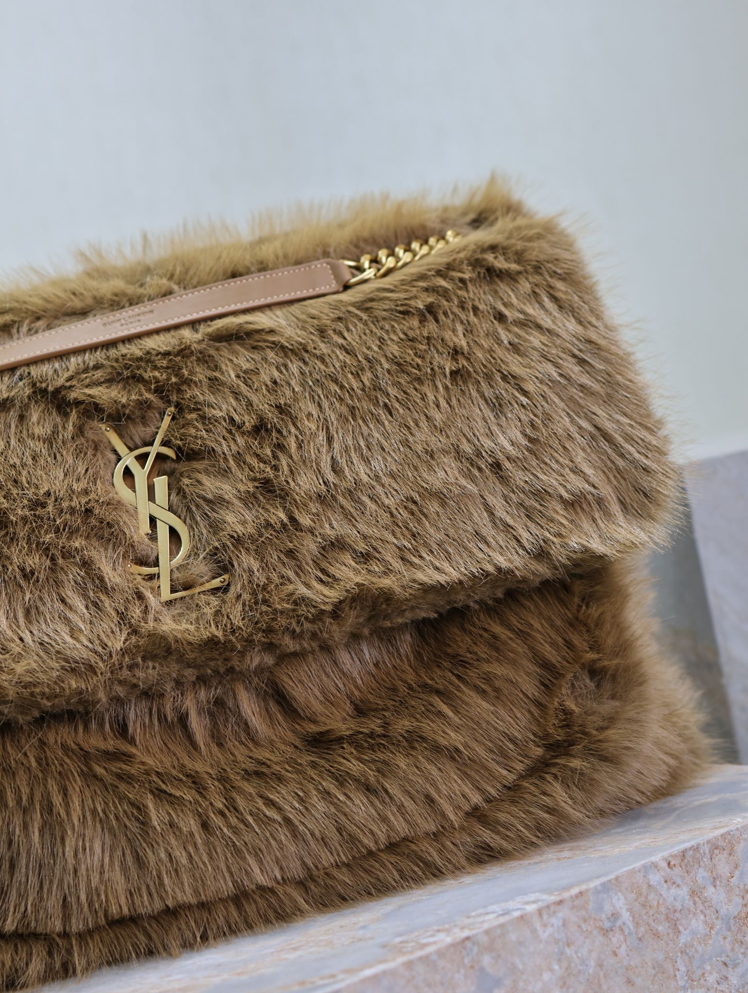 YSL NIKI LARGE IN SHEARLING 47 X 34 X 16 CM