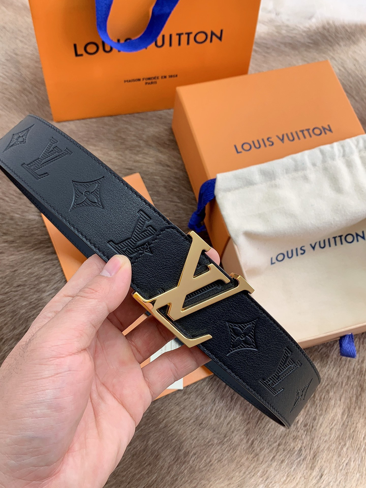 LV LOUIS VUITTON 40MM BELT