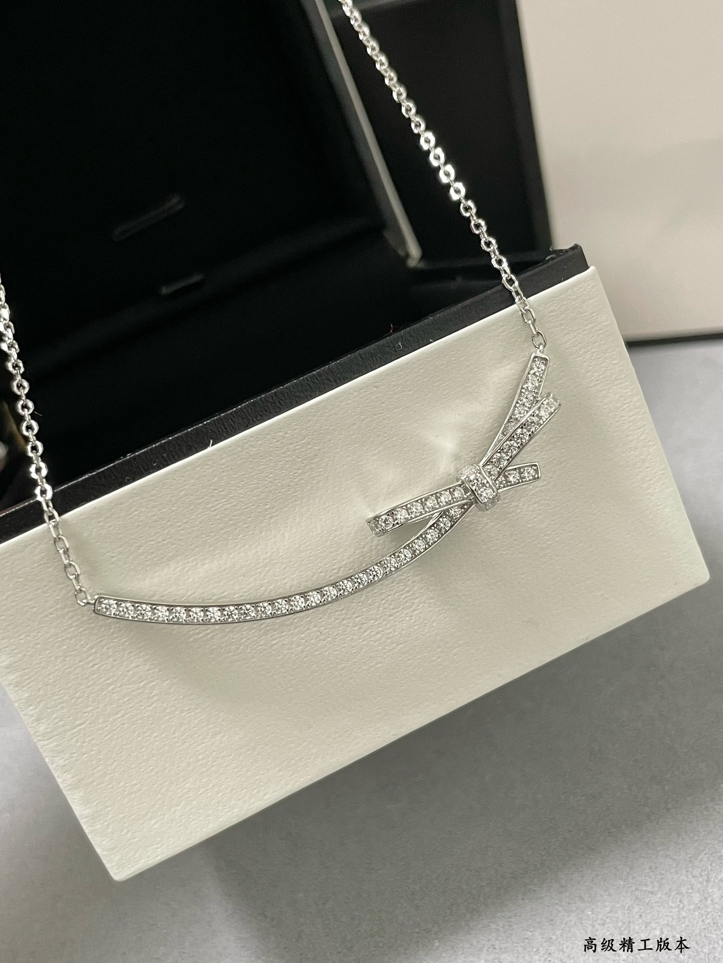 Chanel bow tie Necklace