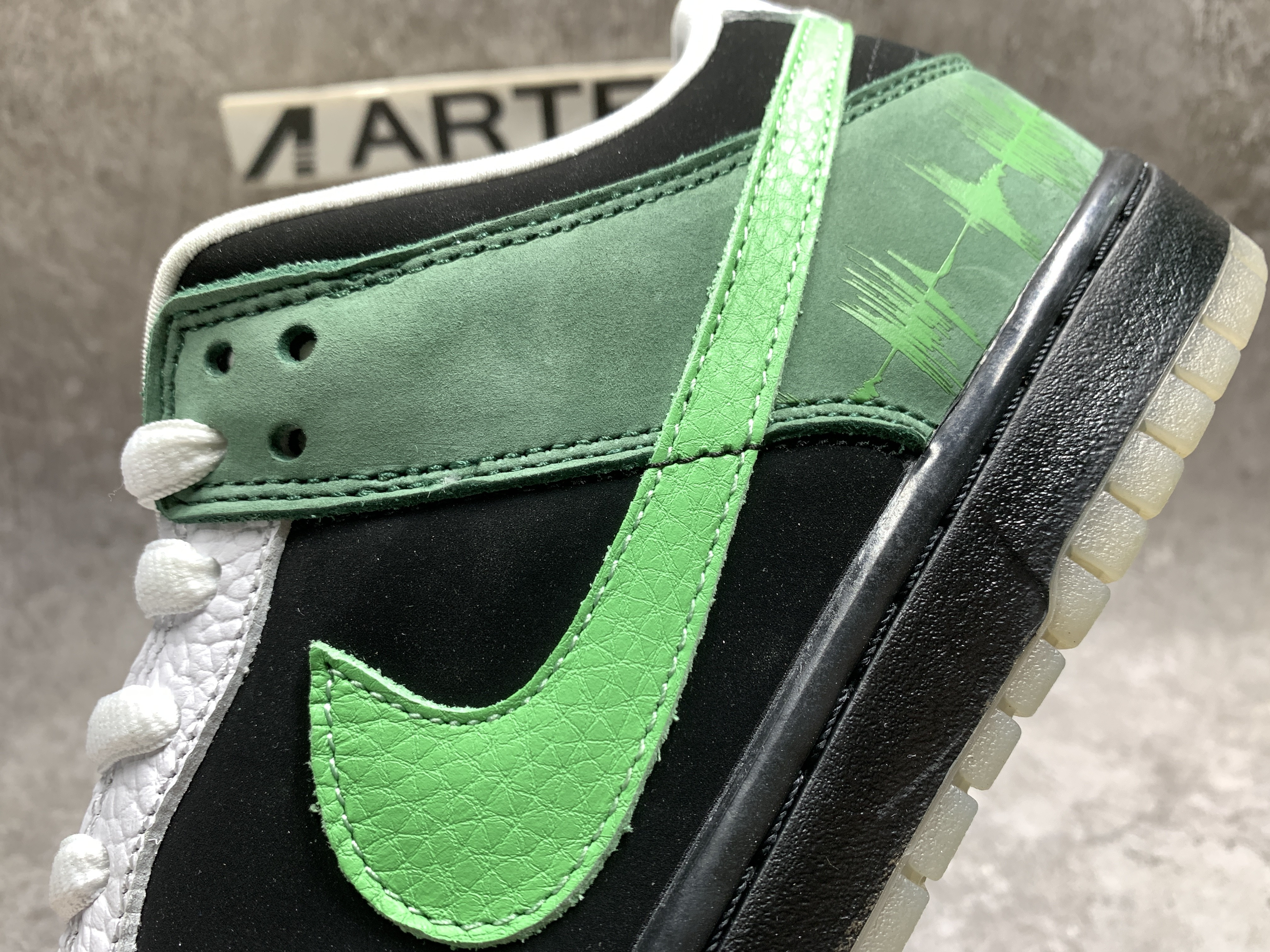 Nike Dunk Low Premium SB C & K