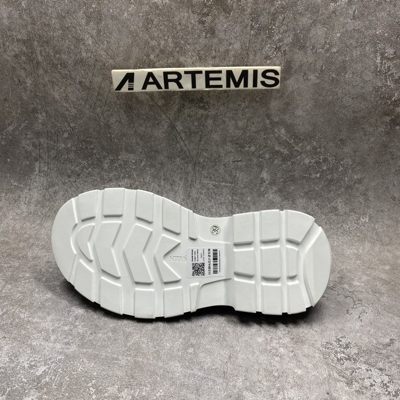 Alexander McQueen Tread Slick Low Lace Up Black White