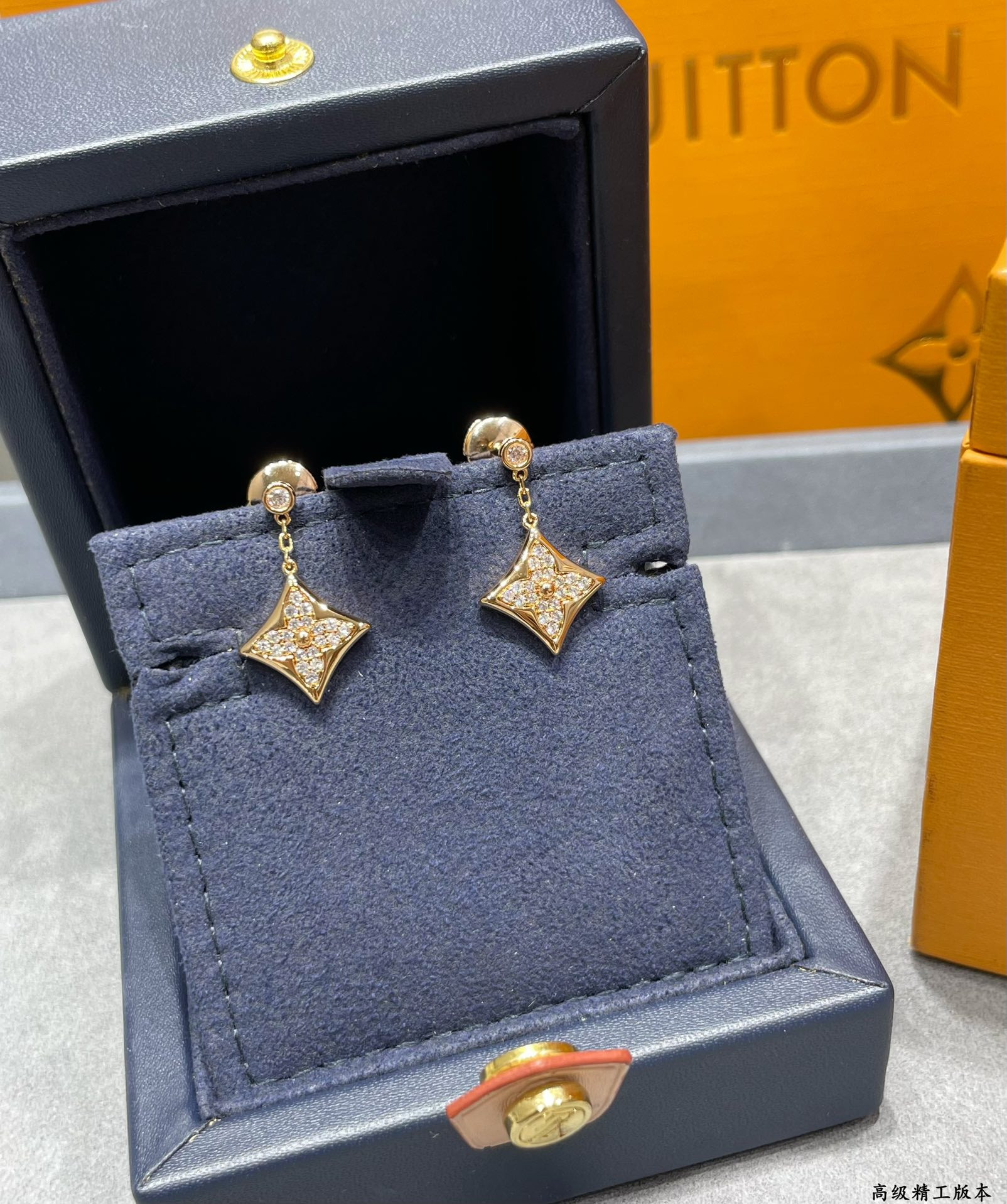 Louis Vuitton Square diamond Earrings