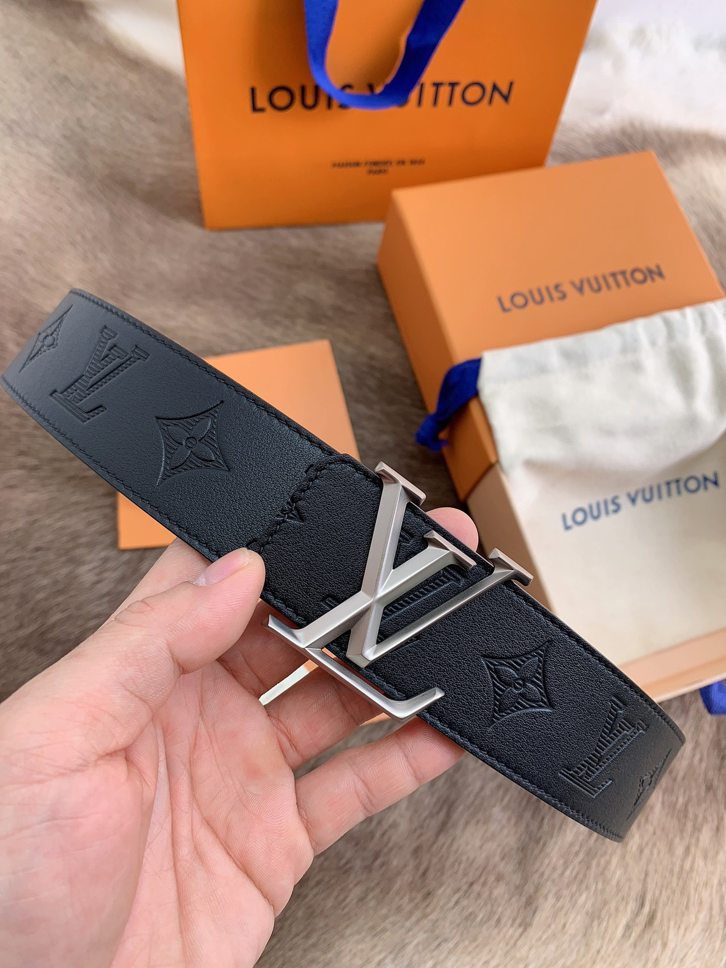 LV LOUIS VUITTON 40MM BELT