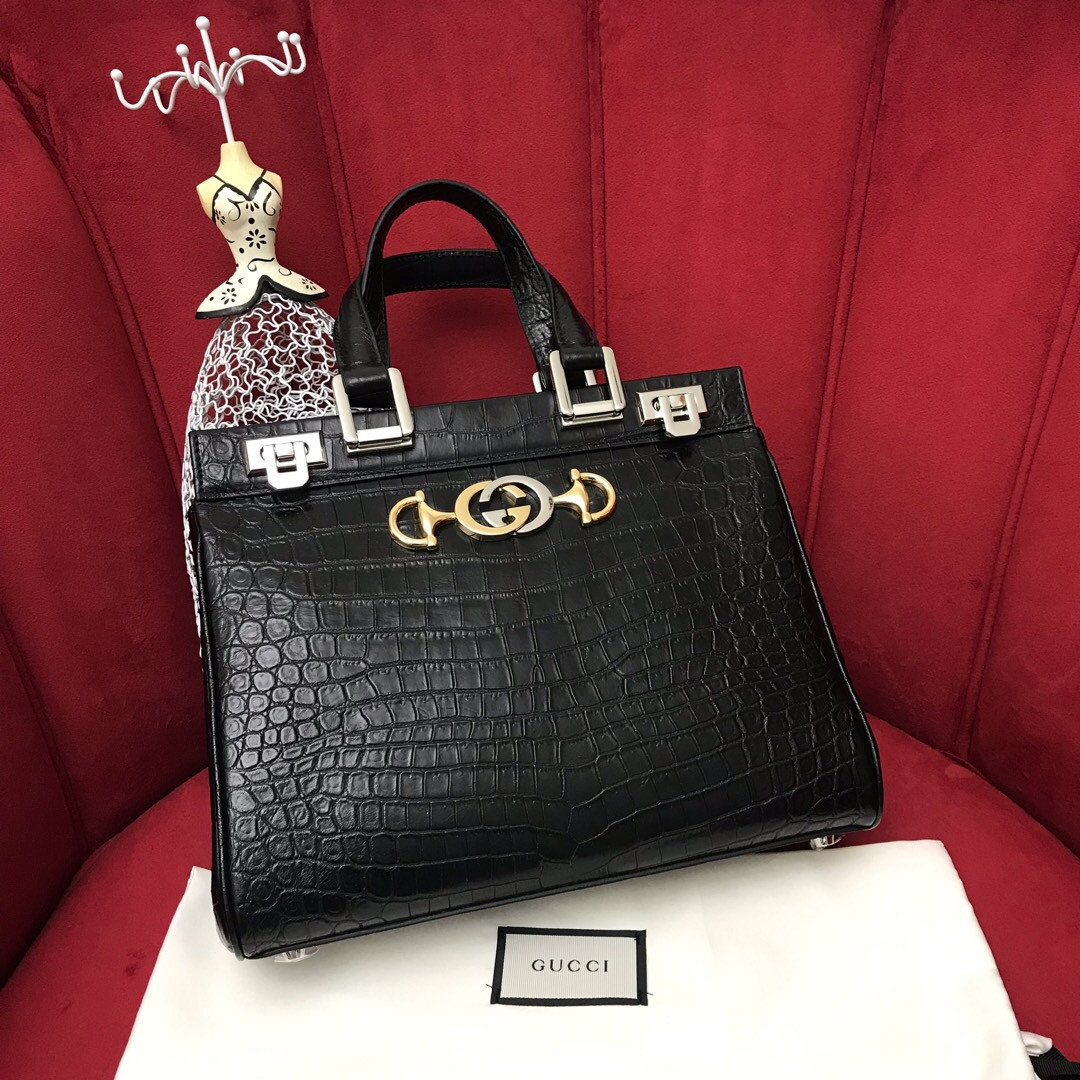 Gucci Zumi leather Medium Top Handle Bag