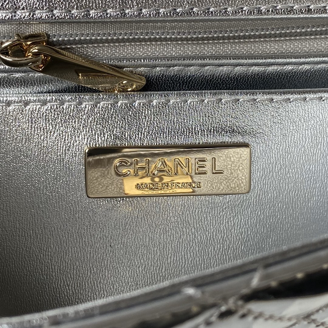 CHANEL FLAP BAG & STAR COIN PURSE SILVER 12.5×19×5cm