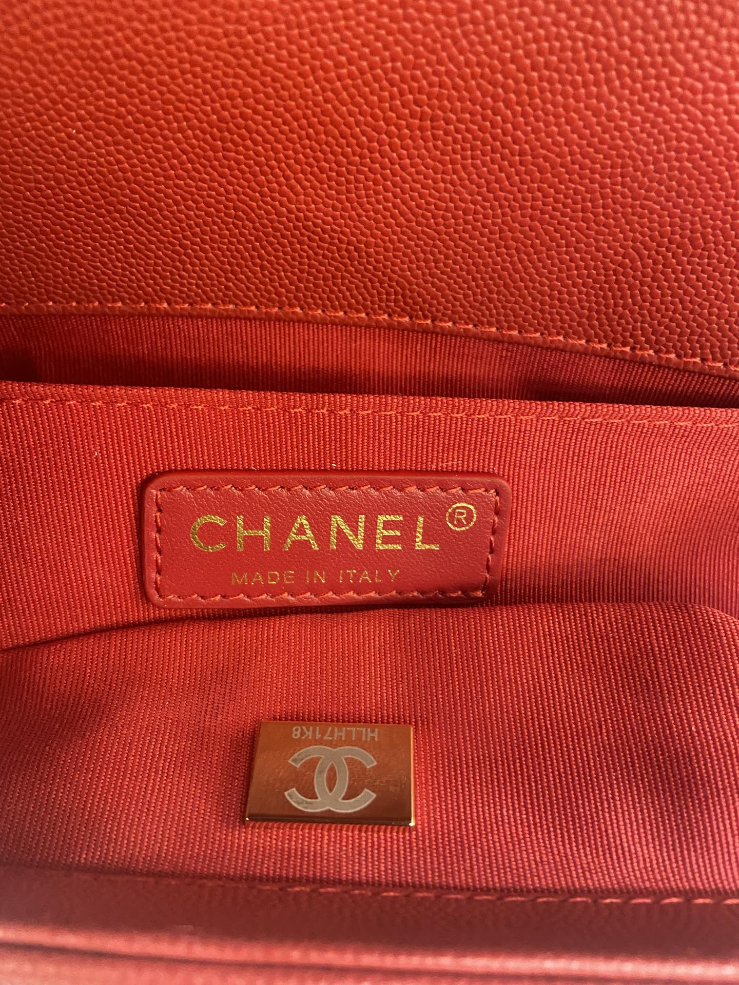 BOY CHANEL HANDBAG Shiny Red Grained Calfskin & Gold-Tone Metal 5.9 × 9.8 × 3.5 in