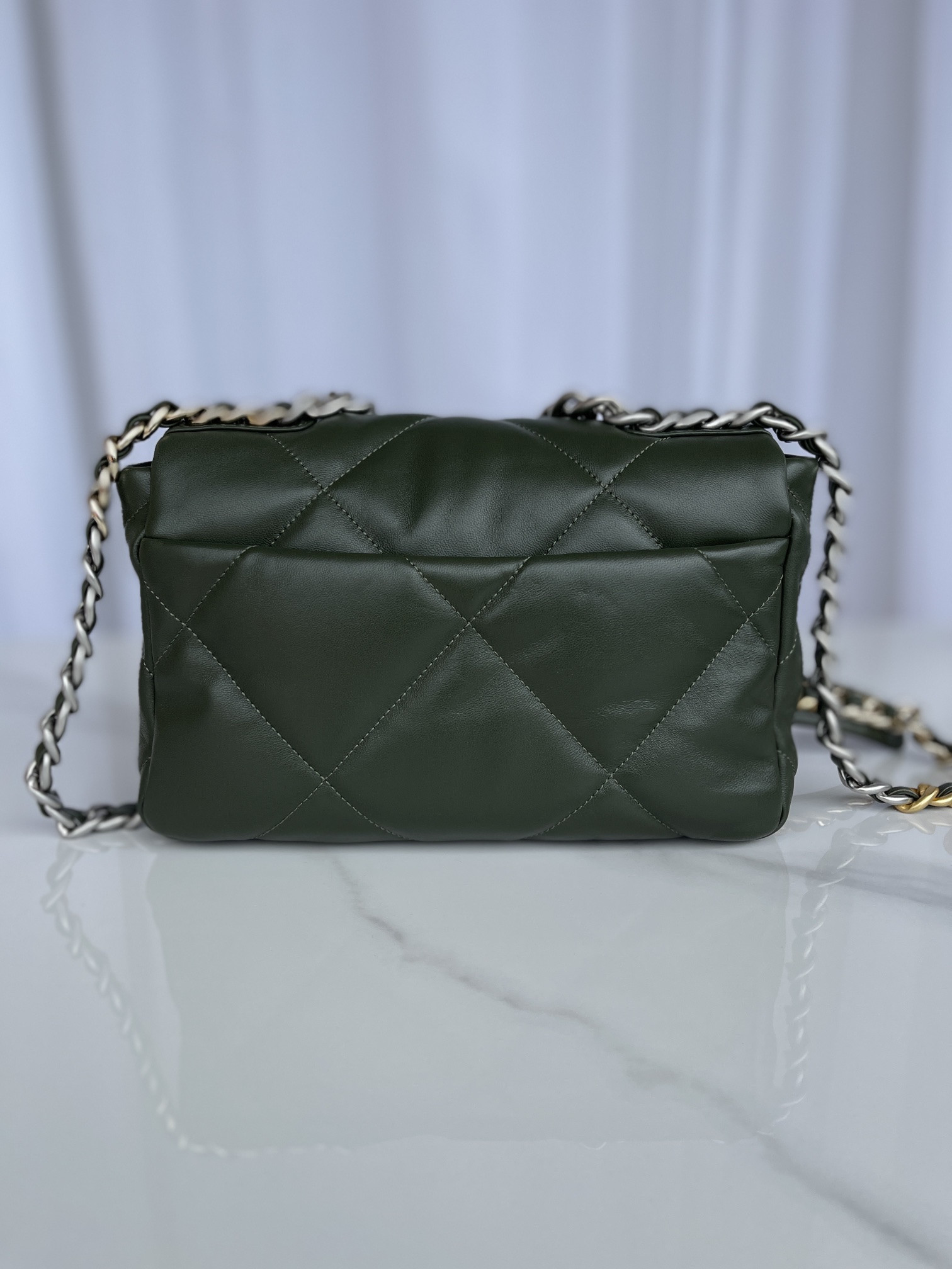 CHANEL 19 HANDBAG Shiny Leather, Gold-Tone, Silver-Tone & Ruthenium-Finish Metal Dark Green 6.2 × 10.1 × 3.5 in