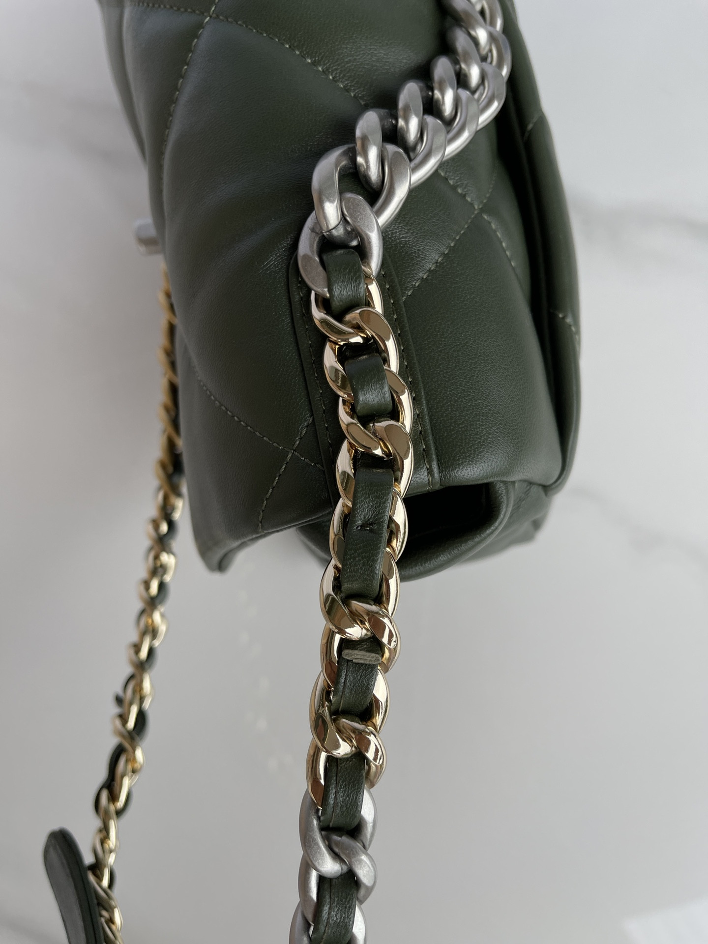 CHANEL 19 HANDBAG Shiny Leather, Gold-Tone, Silver-Tone & Ruthenium-Finish Metal Dark Green 6.2 × 10.1 × 3.5 in