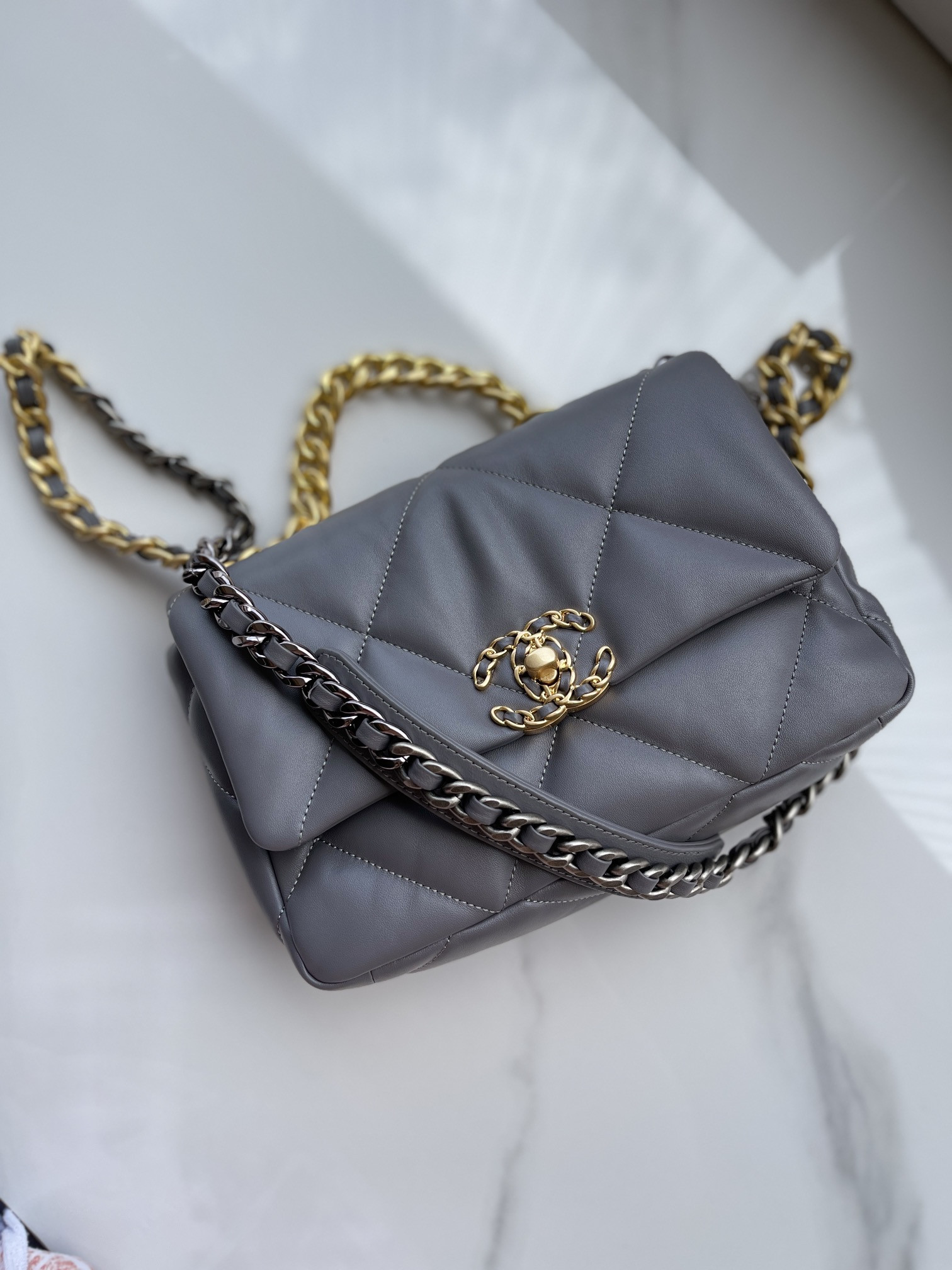 CHANEL 19 HANDBAG Shiny Leather, Gold-Tone, Silver-Tone & Ruthenium-Finish Metal Dark Gray 6.2 × 10.1 × 3.5 in