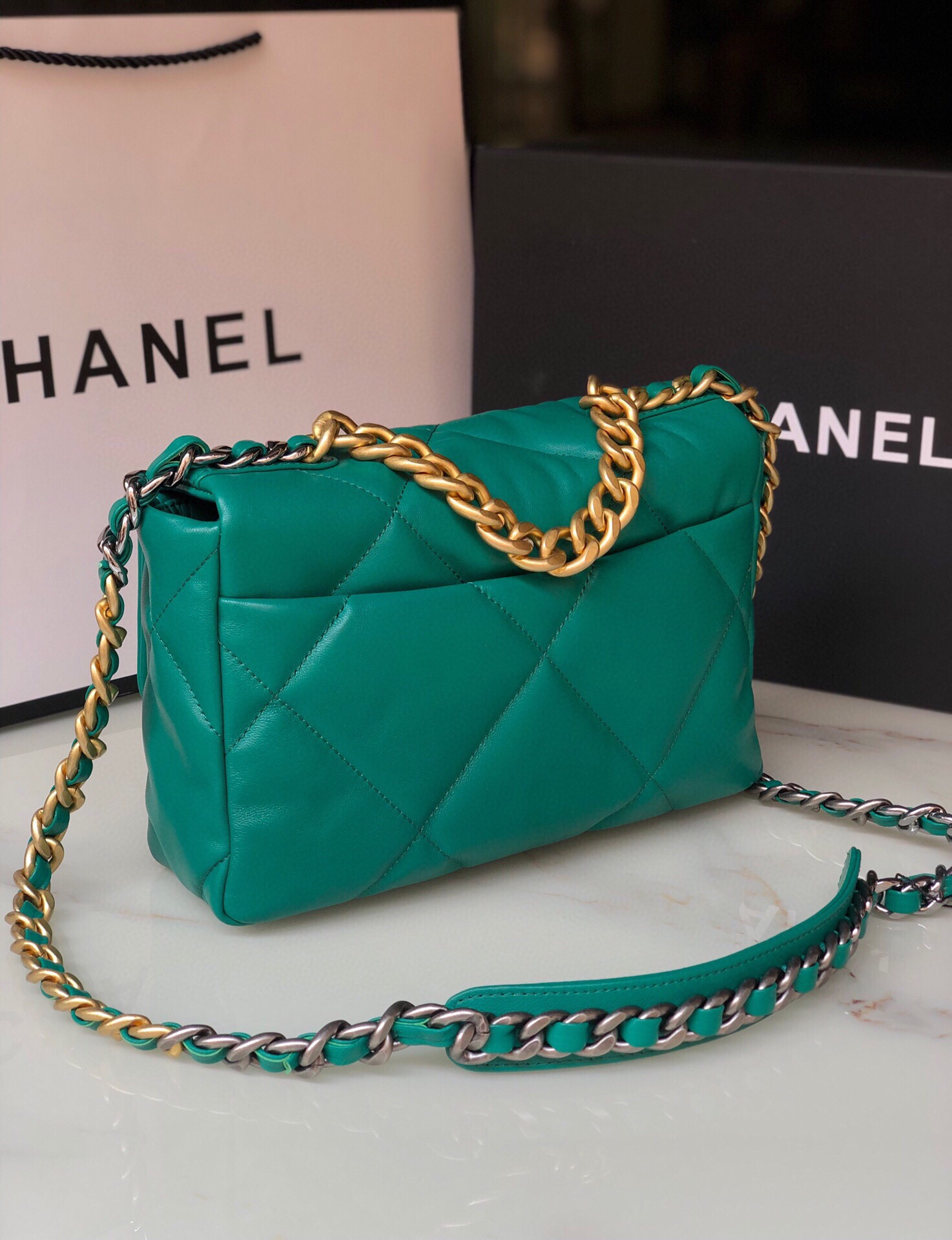 CHANEL 19 HANDBAG Shiny Leather, Gold-Tone, Silver-Tone & Ruthenium-Finish Metal Green 6.2 × 10.1 × 3.5 in