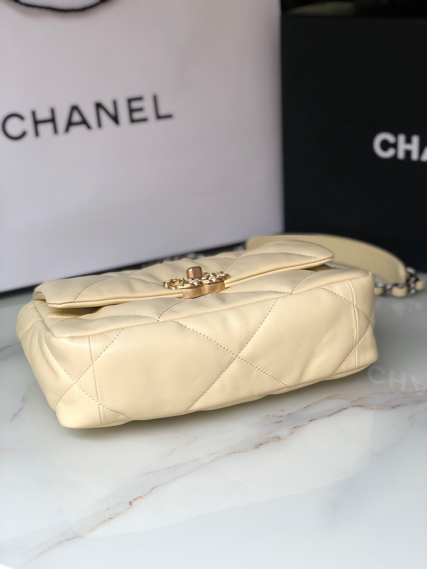 CHANEL 19 HANDBAG Shiny Leather, Gold-Tone, Silver-Tone & Ruthenium-Finish Metal Dark Yellow 6.2 × 10.1 × 3.5 in