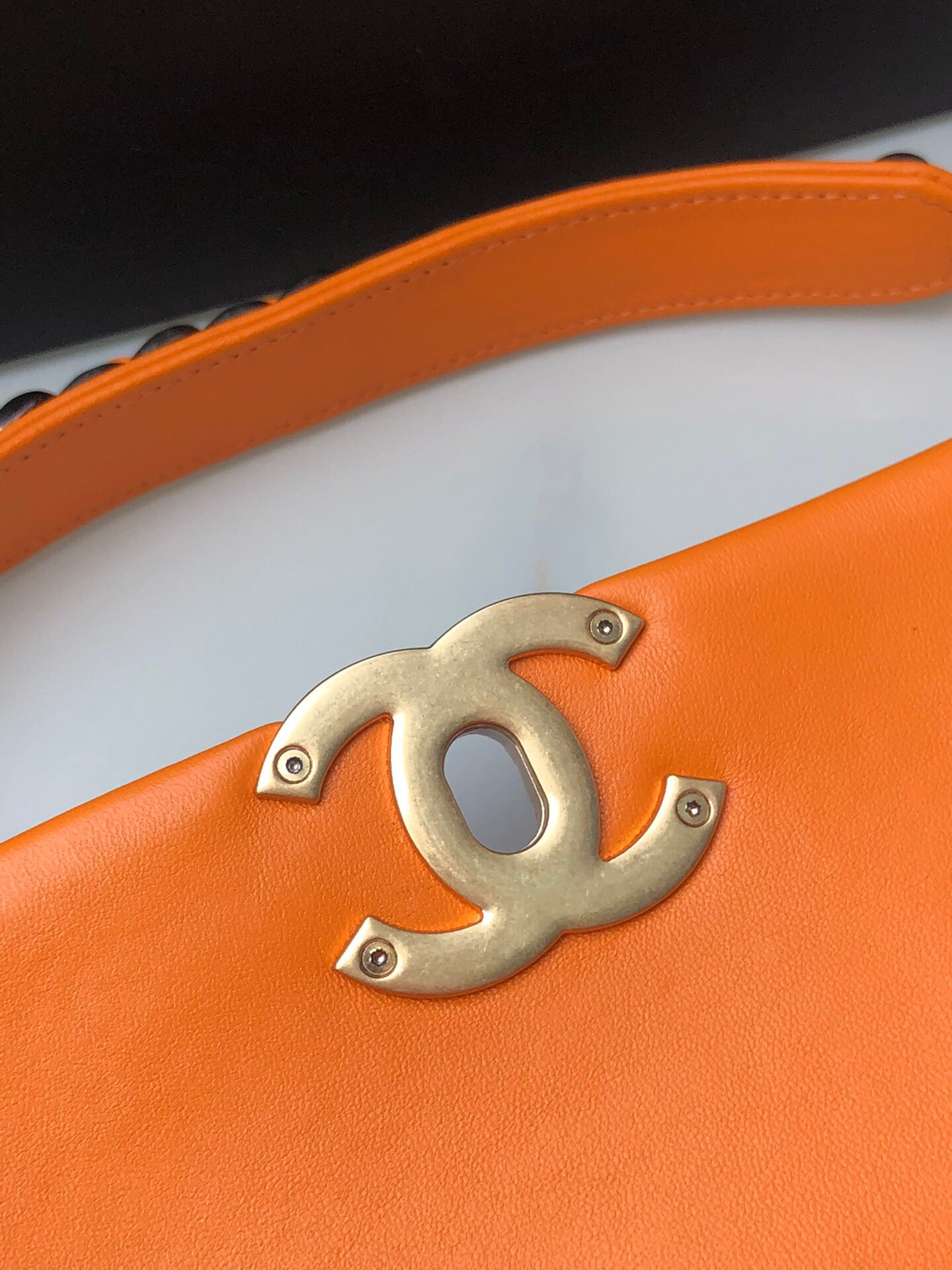 CHANEL 19 LARGE HANDBAG Shiny Leather, Gold-Tone, Silver-Tone & Ruthenium-Finish Metal Orange 7.8 × 11.7 × 3.9 in