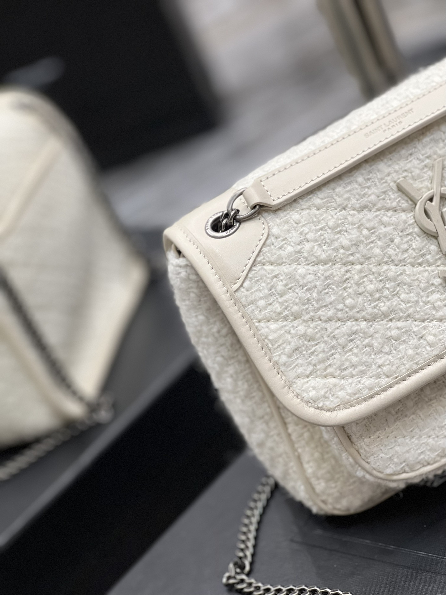 YSL NIKI MEDIUM IN WHITE 11 X 7.8 X 3.3 INCHES